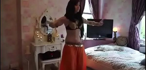  Pakistani Girl Hot Dance at Home at Private Room